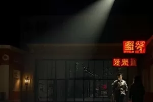 电影《第九次日落》封面，沙丘尽头的落日与孤车